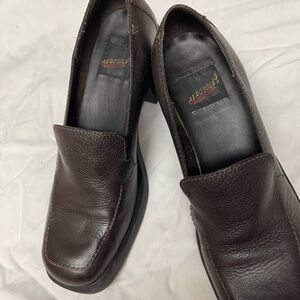AEROSOLES Womens Dark Brown Leather Slip-On Loafers